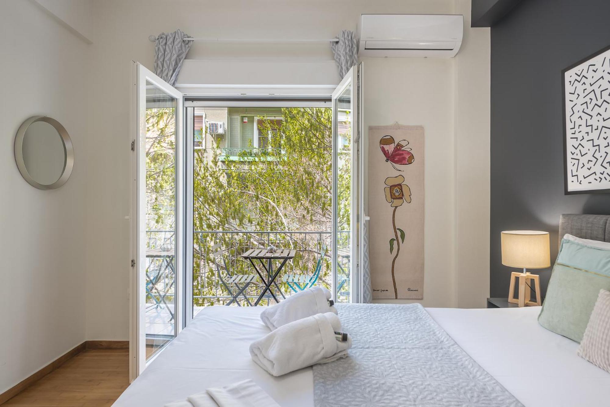 Elegant Suite By Cloudkeys Athens Exterior photo
