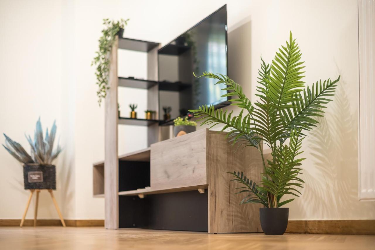 Elegant Suite By Cloudkeys Athens Exterior photo